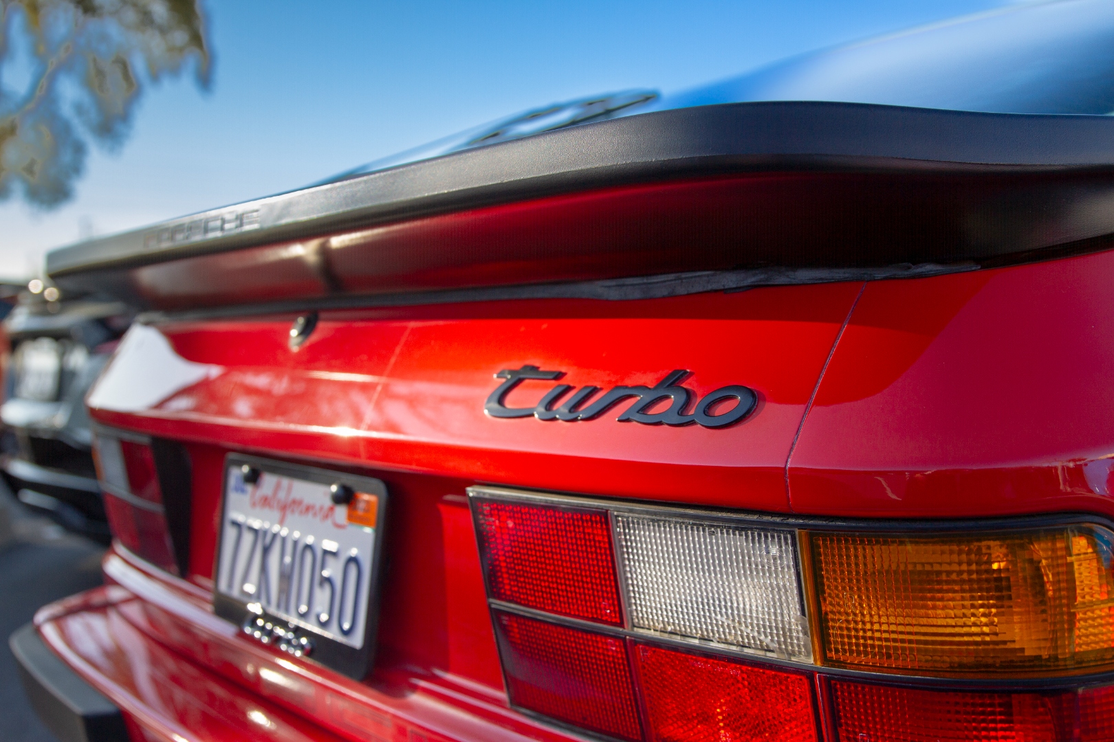 Porsche 944 Turbo badge detail